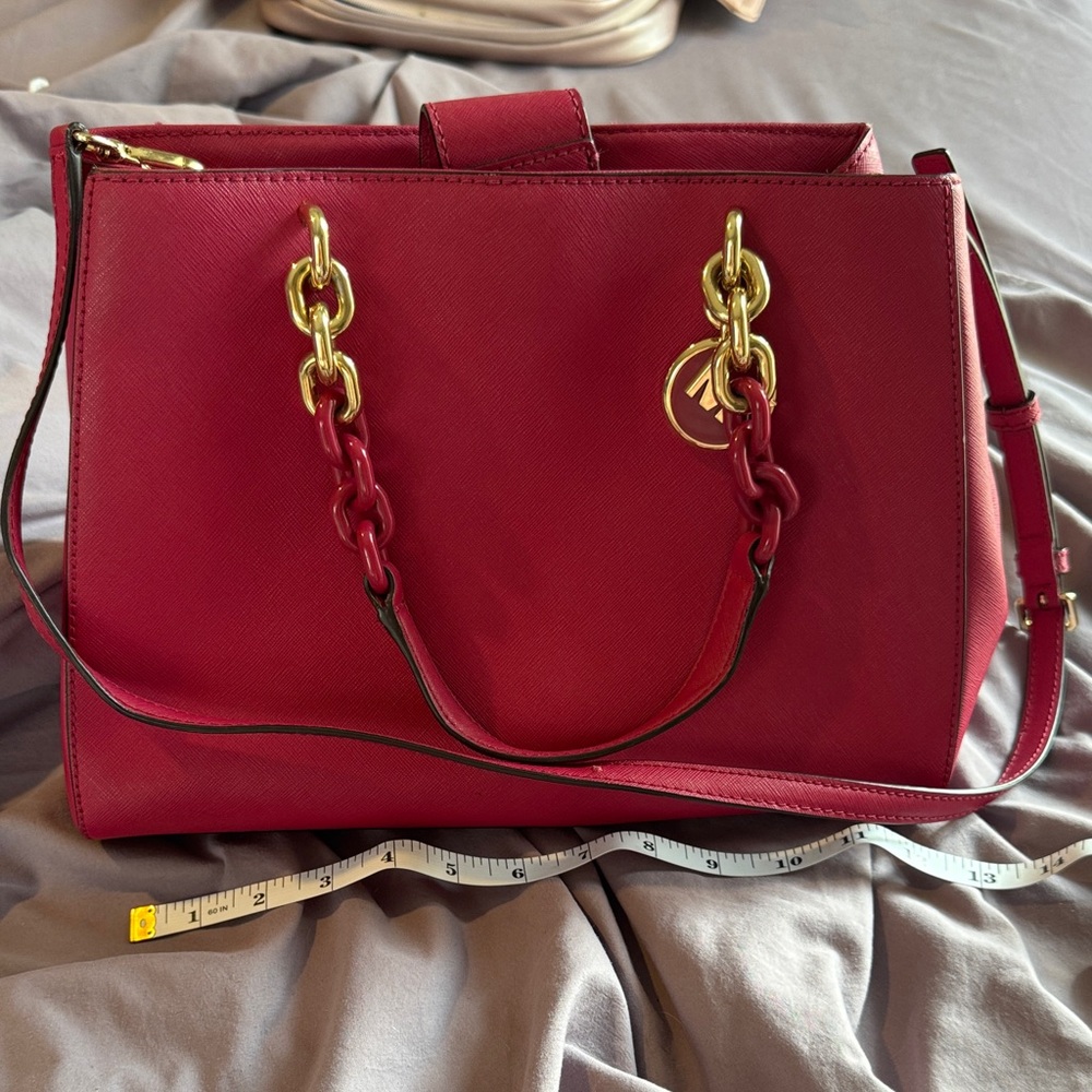 Michael Kors Berry Shoulder Bag with Gold Chain